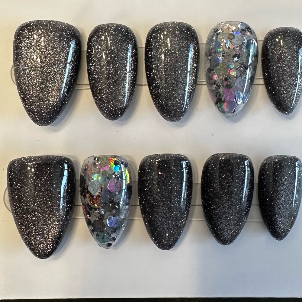 Glittery Black and Silver Handmade Reusable Press On Nails